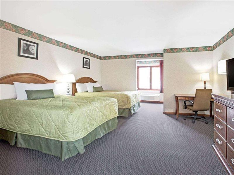 Ramada Inn Flemington Dış mekan fotoğraf